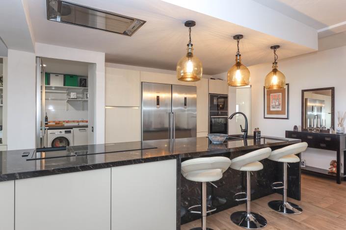 Image No.18-4 Bed Villa / Detached for sale