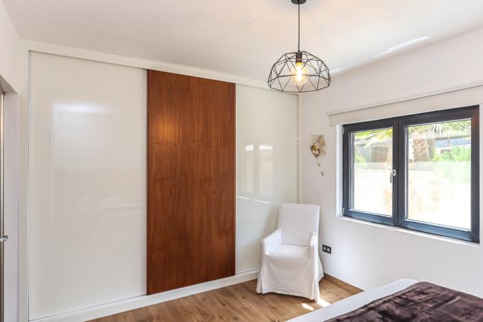 Image No.24-4 Bed Villa / Detached for sale