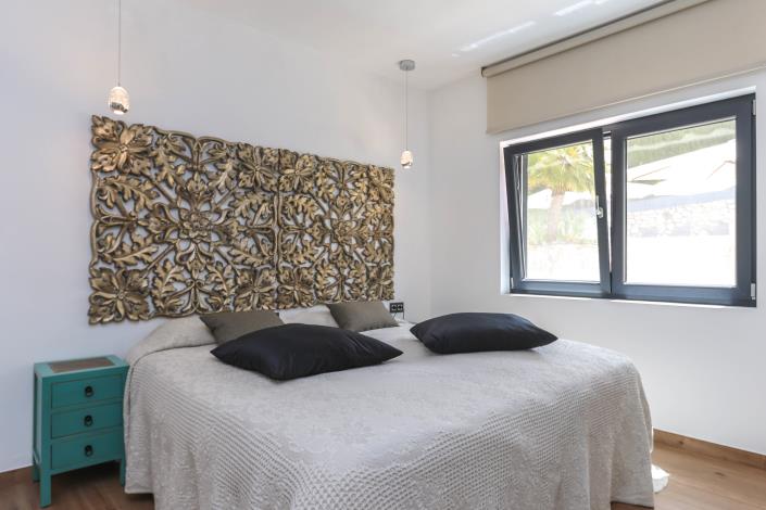 Image No.26-4 Bed Villa / Detached for sale