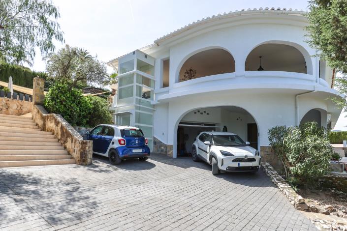 Image No.31-4 Bed Villa / Detached for sale