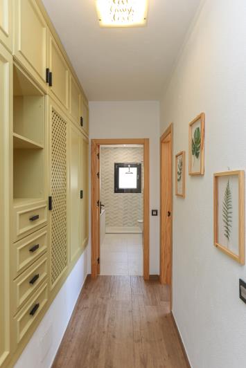 Image No.39-4 Bed Villa / Detached for sale