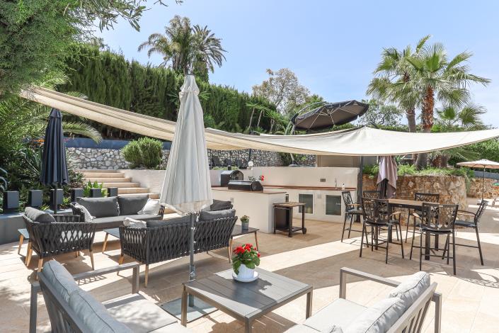 Image No.45-4 Bed Villa / Detached for sale