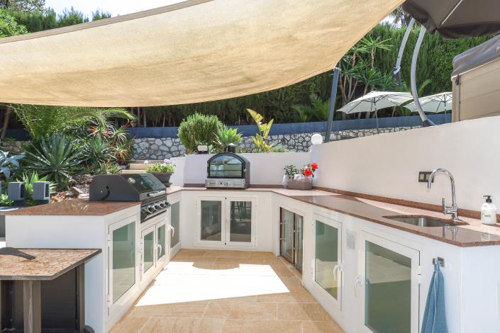 Image No.47-4 Bed Villa / Detached for sale