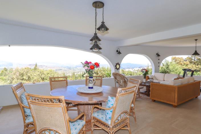 Image No.54-4 Bed Villa / Detached for sale