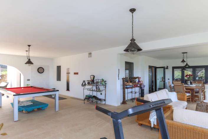 Image No.56-4 Bed Villa / Detached for sale