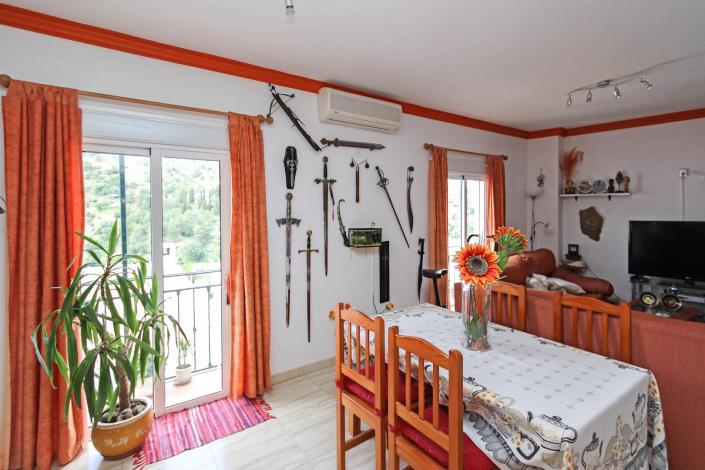 Image No.3-3 Bed Apartment for sale