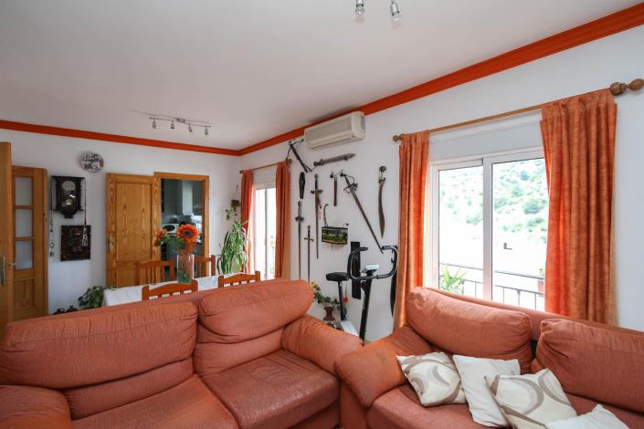 Image No.8-3 Bed Apartment for sale