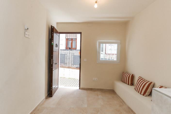 Image No.6-3 Bed Townhouse for sale