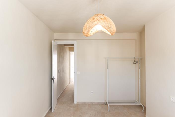 Image No.14-3 Bed Townhouse for sale