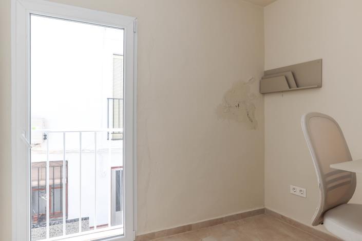 Image No.18-3 Bed Townhouse for sale