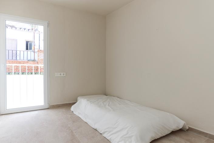 Image No.20-3 Bed Townhouse for sale