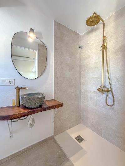 Image No.21-3 Bed Townhouse for sale