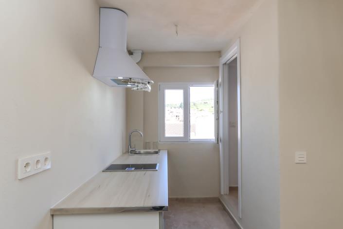 Image No.23-3 Bed Townhouse for sale