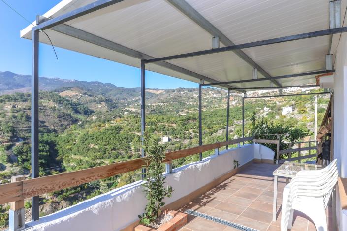 Image No.3-Villa / Détaché de 2 chambres à vendre à Yunquera