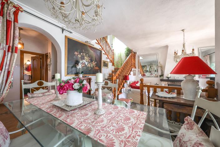 Image No.9-4 Bed Villa / Detached for sale