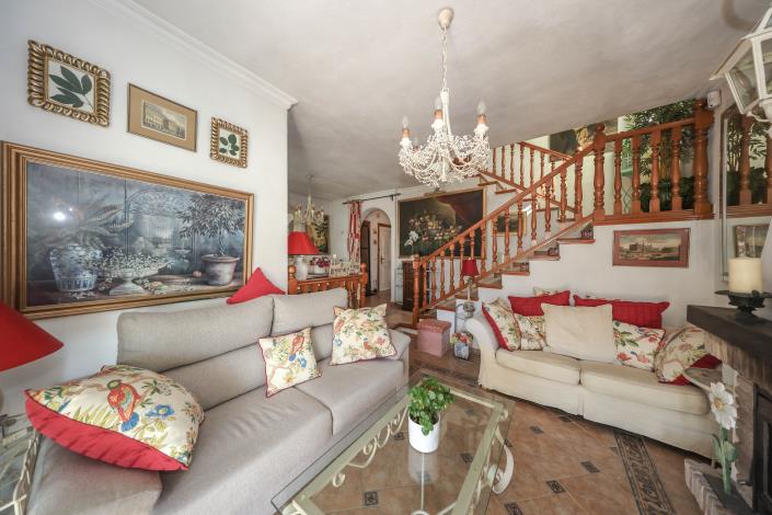 Image No.13-4 Bed Villa / Detached for sale