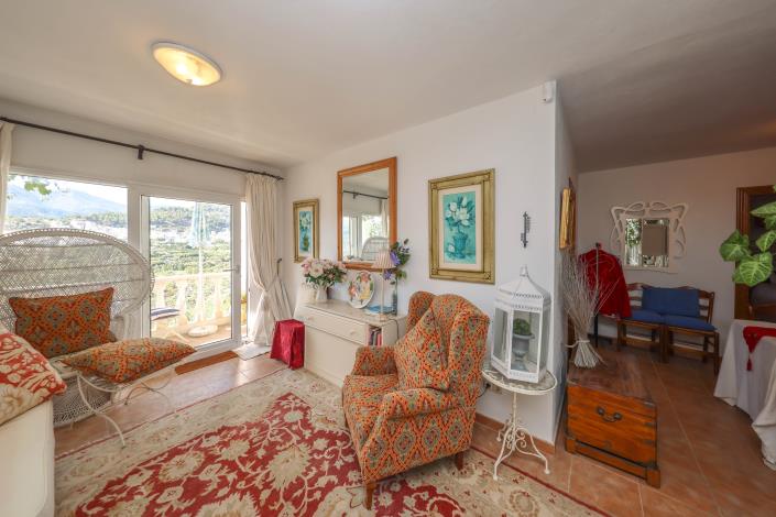 Image No.23-4 Bed Villa / Detached for sale