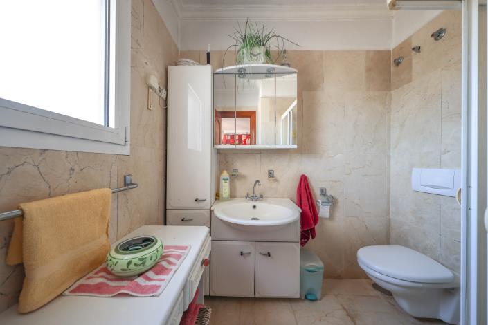 Image No.43-4 Bed Villa / Detached for sale