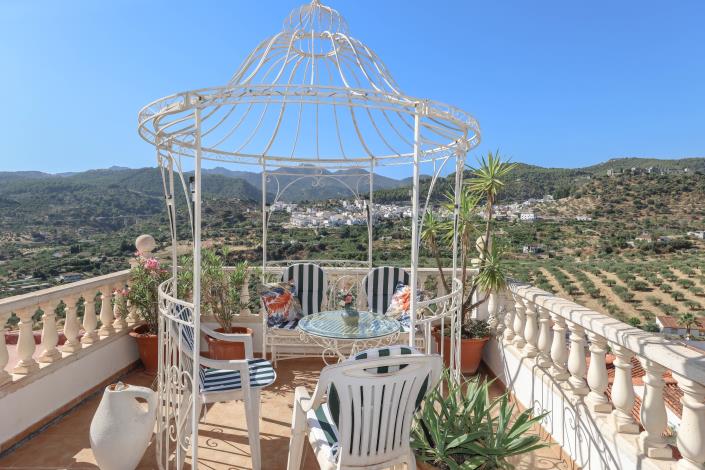 Image No.4-4 Bed Villa / Detached for sale