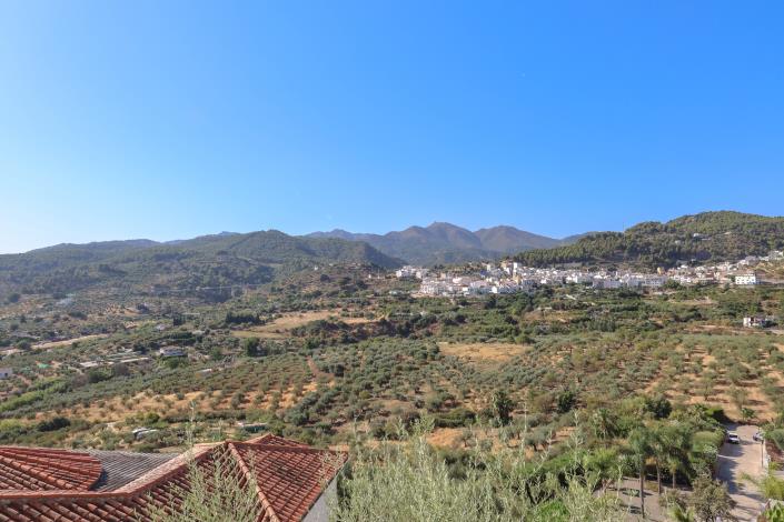 Image No.56-4 Bed Villa / Detached for sale