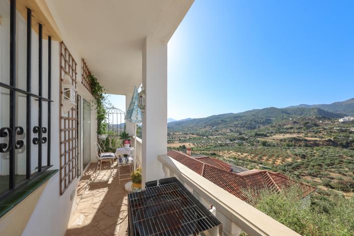 Image No.61-4 Bed Villa / Detached for sale