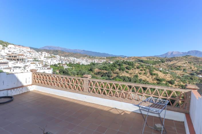 Image No.29-2 Bed Villa / Detached for sale