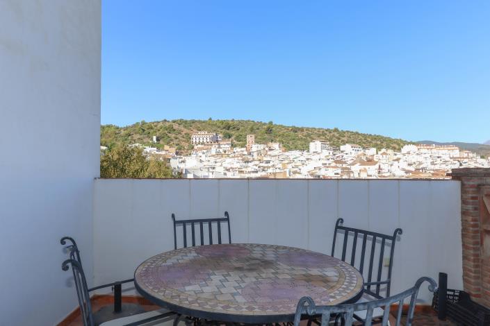 Image No.33-2 Bed Villa / Detached for sale