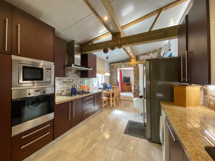 Image No.3-2 Bed Townhouse for sale