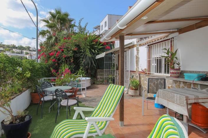 Image No.2-2 Bed Townhouse for sale