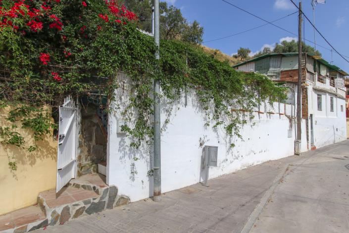 Image No.4-2 Bed Townhouse for sale