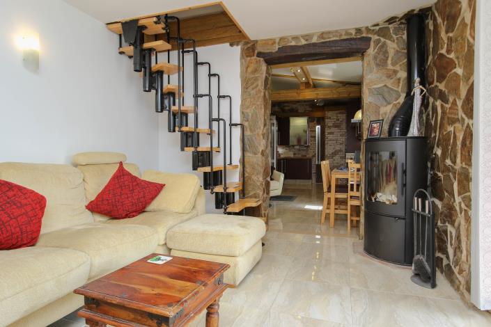 Image No.14-2 Bed Townhouse for sale