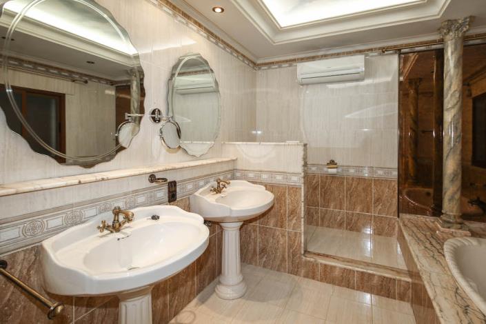 Image No.22-4 Bed Villa for sale