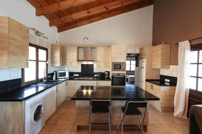 Image No.3-3 Bed Country Property for sale