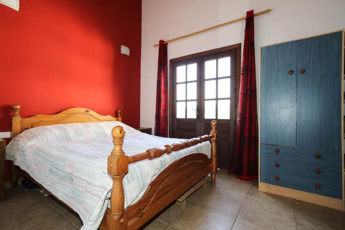 Image No.11-3 Bed Country Property for sale