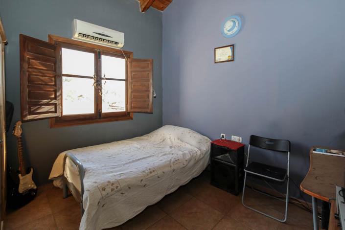 Image No.14-3 Bed Country Property for sale