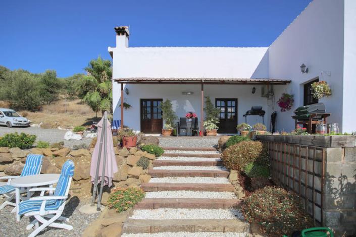 Image No.28-3 Bed Country Property for sale