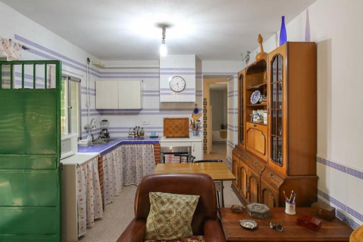 Image No.7-8 Bed Villa for sale