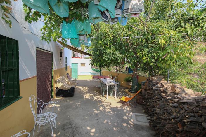 Image No.6-8 Bed Villa for sale