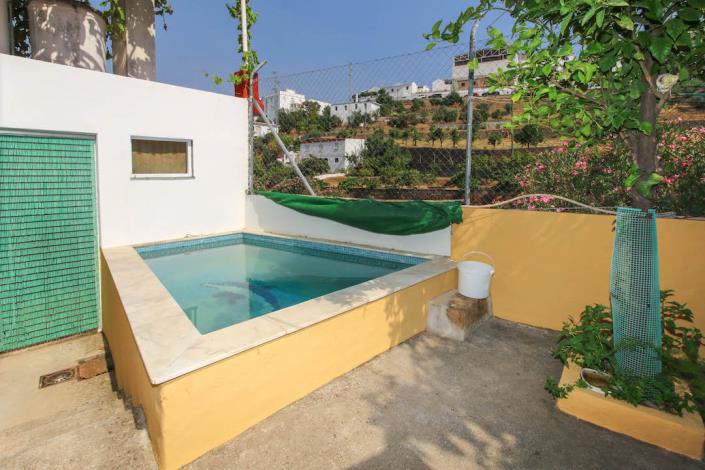 Image No.14-8 Bed Villa for sale