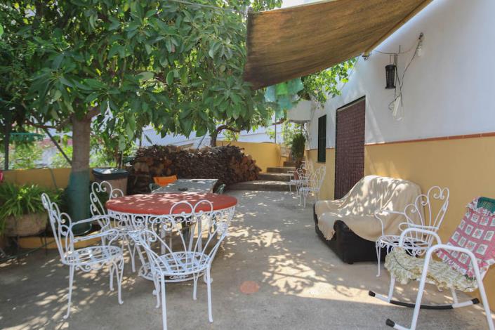 Image No.15-8 Bed Villa for sale