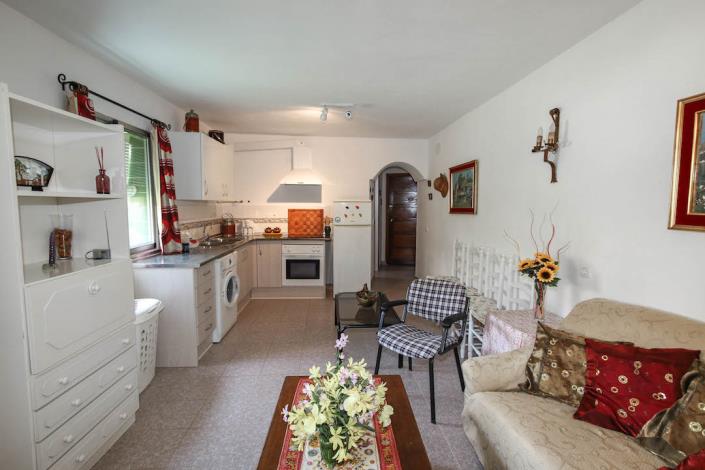 Image No.20-8 Bed Villa for sale