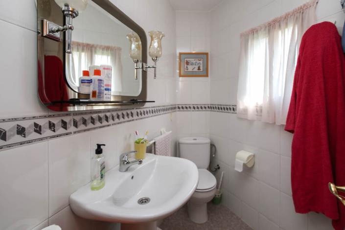 Image No.22-8 Bed Villa for sale