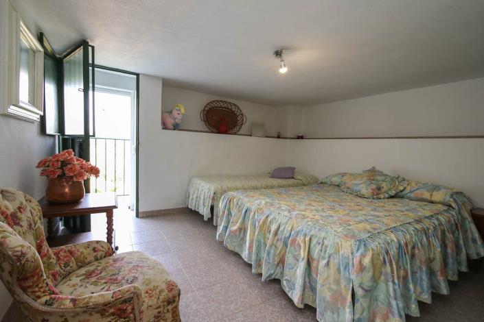 Image No.24-8 Bed Villa for sale