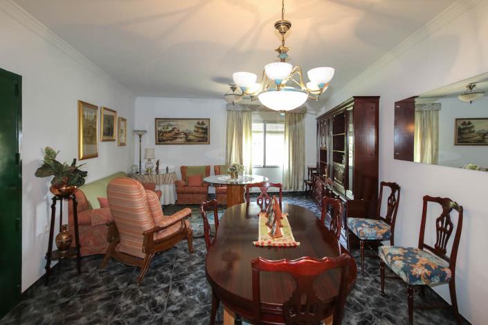 Image No.28-8 Bed Villa for sale