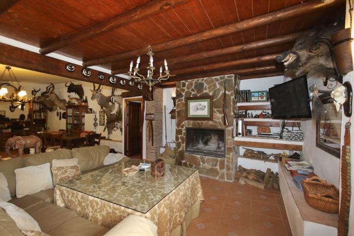Image No.9-5 Bed Finca for sale