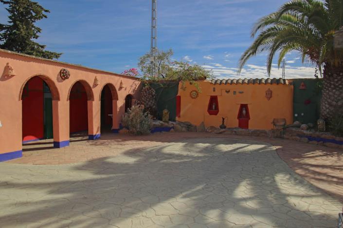 Image No.6-5 Bed Villa for sale