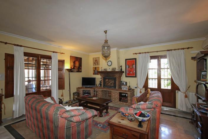 Image No.10-5 Bed Villa for sale