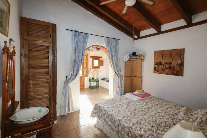 Image No.29-5 Bed Villa for sale