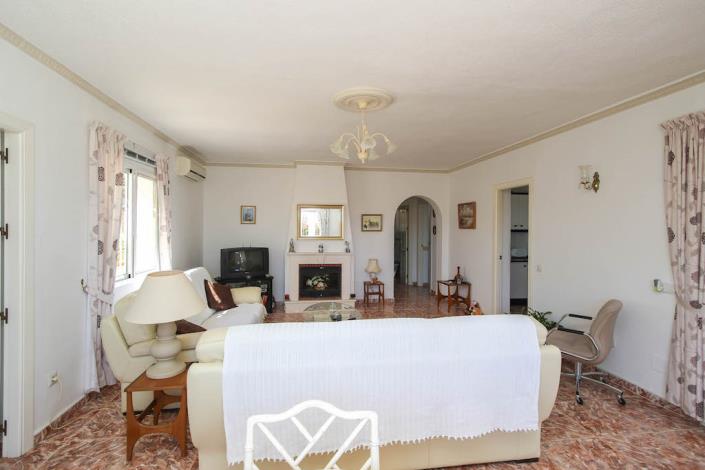 Image No.10-3 Bed Villa / Detached for sale