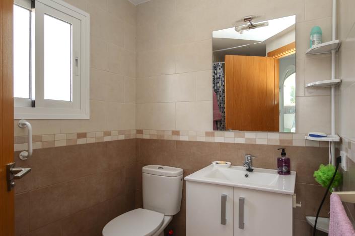 Image No.30-3 Bed Villa / Detached for sale